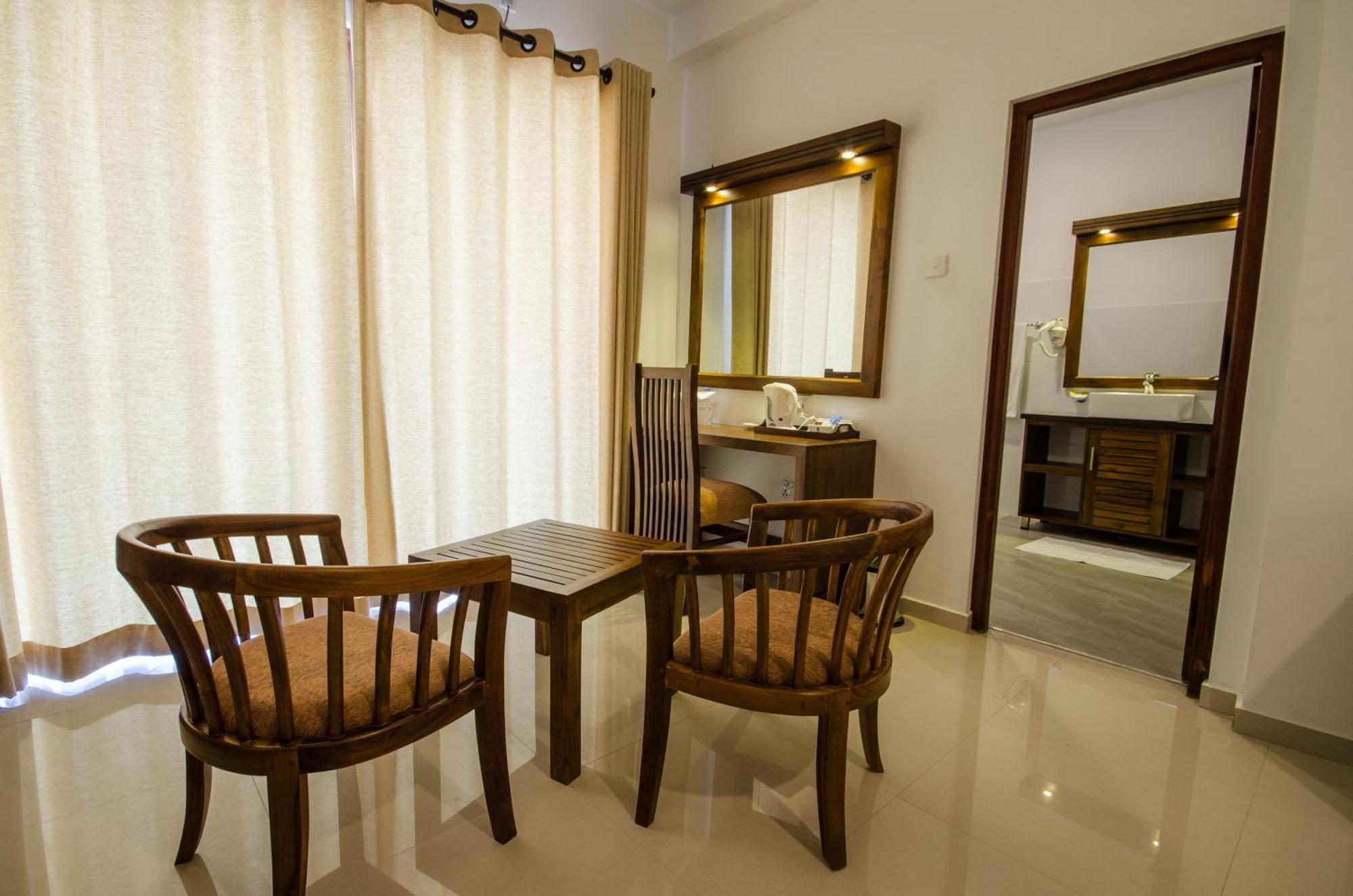 Okwin Resort Kandy Cameră foto