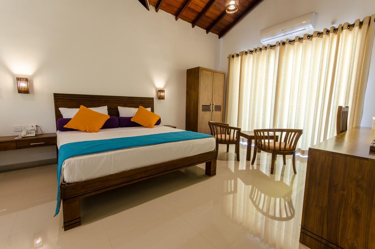 Okwin Resort Kandy Exterior foto